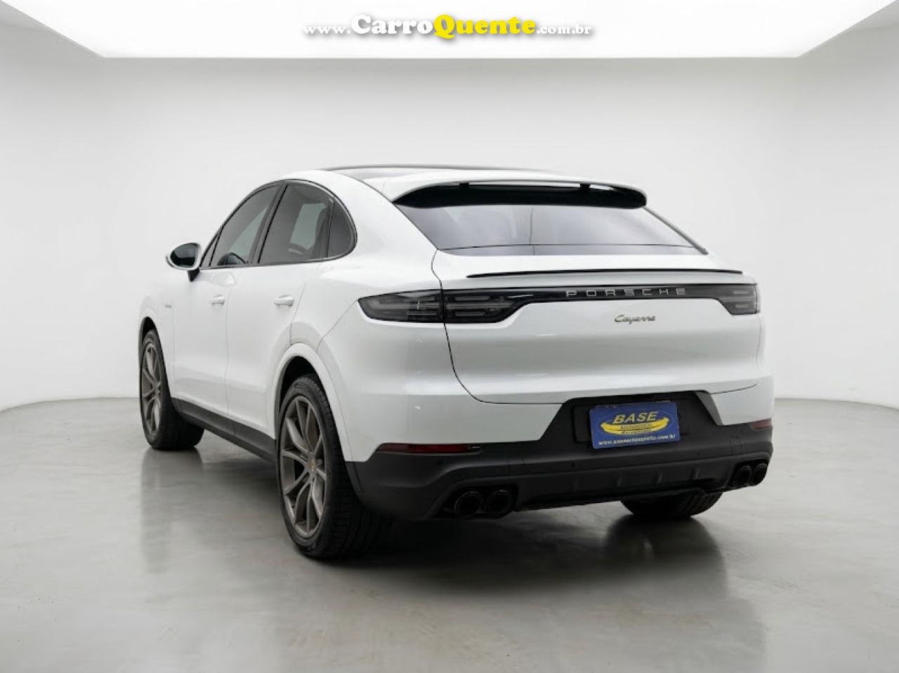 PORSCHE   CAYENNE COUPE PLATINUM ED. 3.0 (HÍBRIDO)   BRANCO 2023 3.0 GASOLINA E ELÉTRICO - Loja