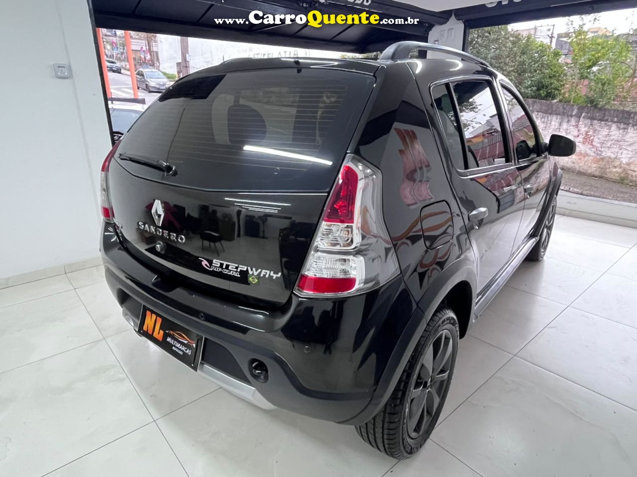 RENAULT   SANDERO STEPWAY HI-FLEX 1.6 16V 5P   PRETO 2013 1.6 FLEX - Loja