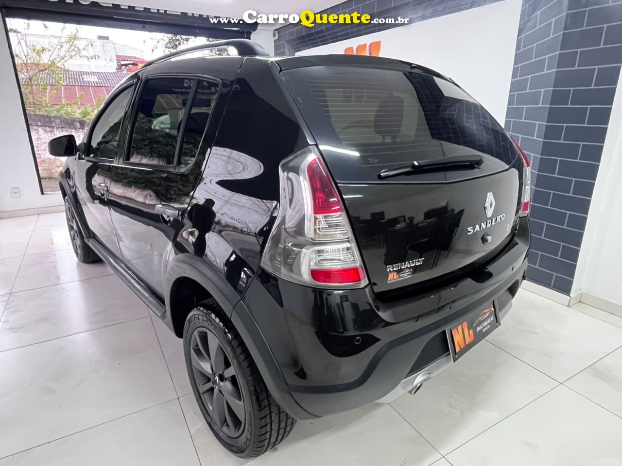 RENAULT   SANDERO STEPWAY HI-FLEX 1.6 16V 5P   PRETO 2013 1.6 FLEX - Loja