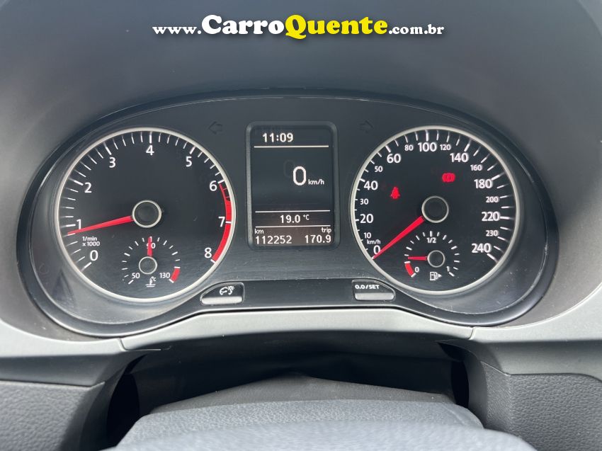 Volkswagen FOX 1.6 MSI TOTAL FLEX CONNECT 4P MANUAL - Loja