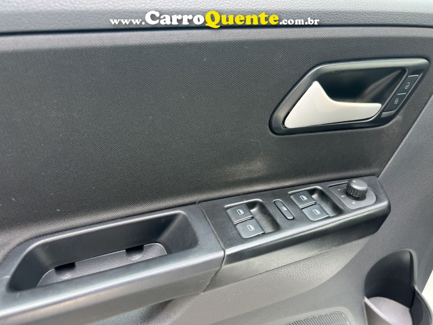 Volkswagen FOX 1.6 MSI TOTAL FLEX CONNECT 4P MANUAL - Loja