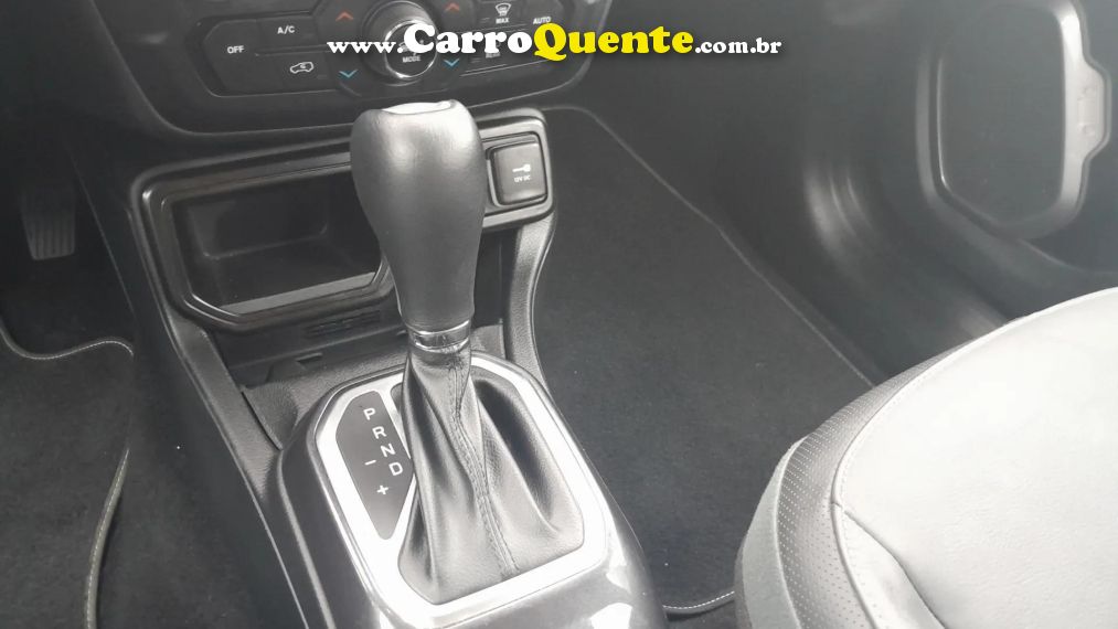 JEEP RENEGADE 1.3 T270 TURBO FLEX LONGITUDE AT6 - Loja