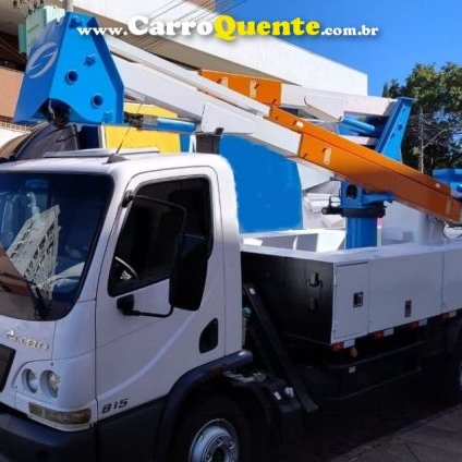 Mercedes-Benz Accelo Accelo 815 Cesto Aéreo