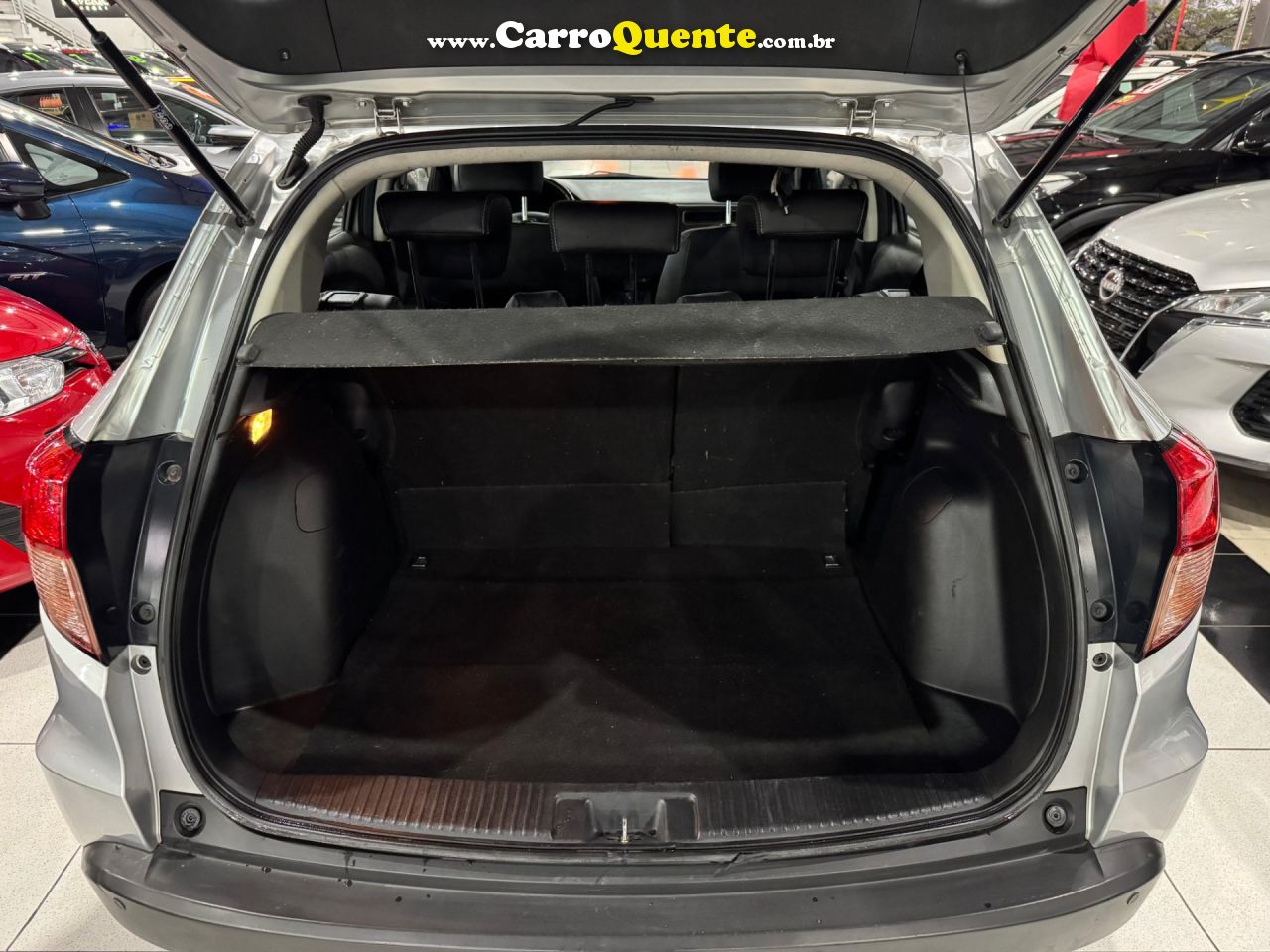 HONDA HR-V 1.8 16V EX 2016 - Loja