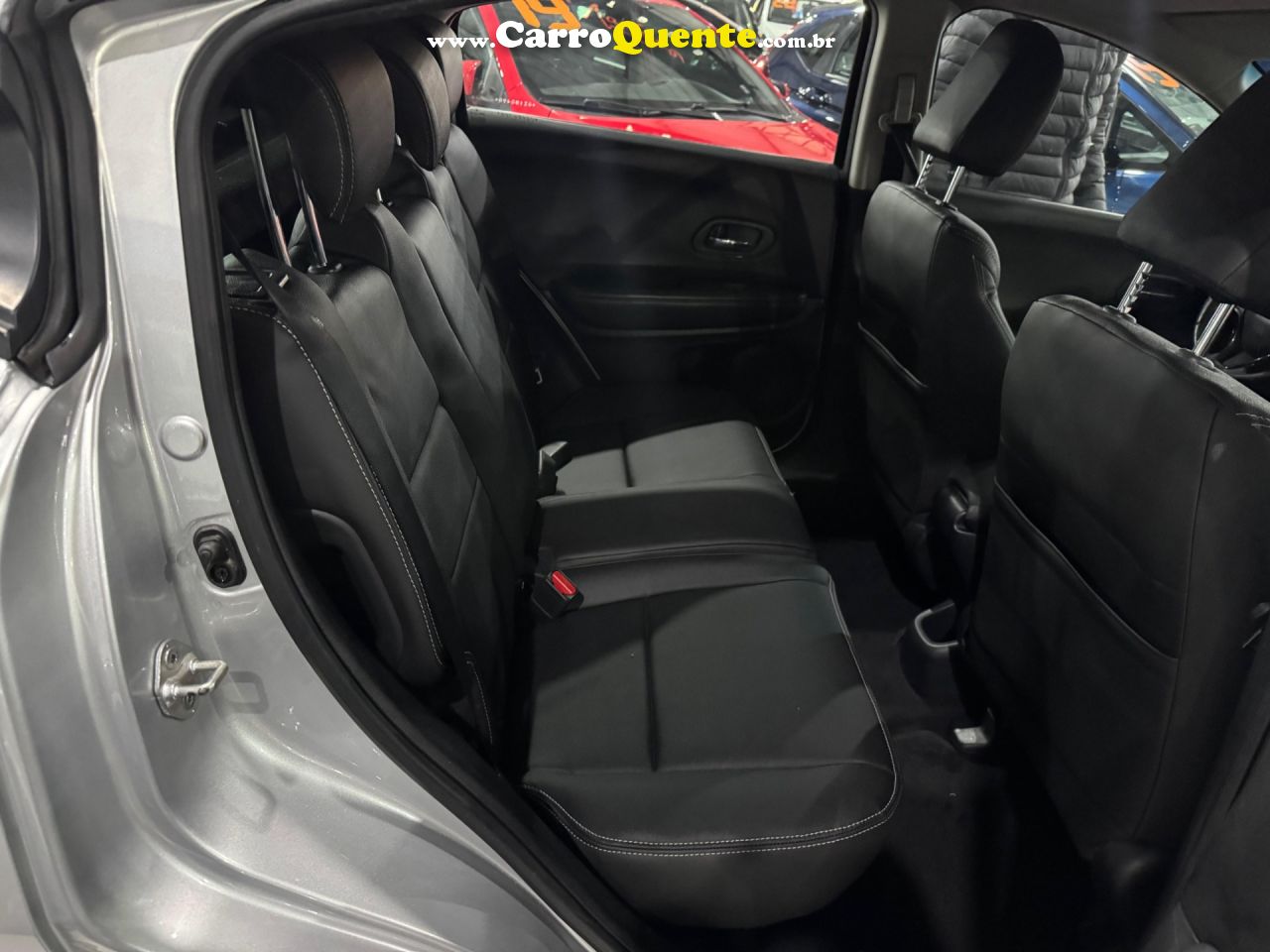 HONDA HR-V 1.8 16V EX 2016 - Loja