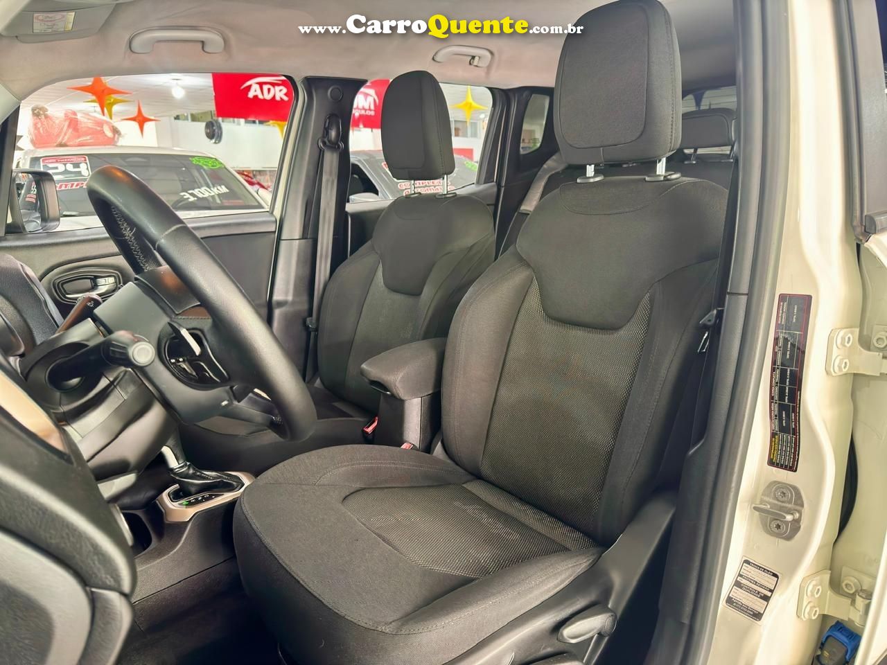 JEEP RENEGADE 2.0 16V TURBO LONGITUDE 4X4 2016 - Loja