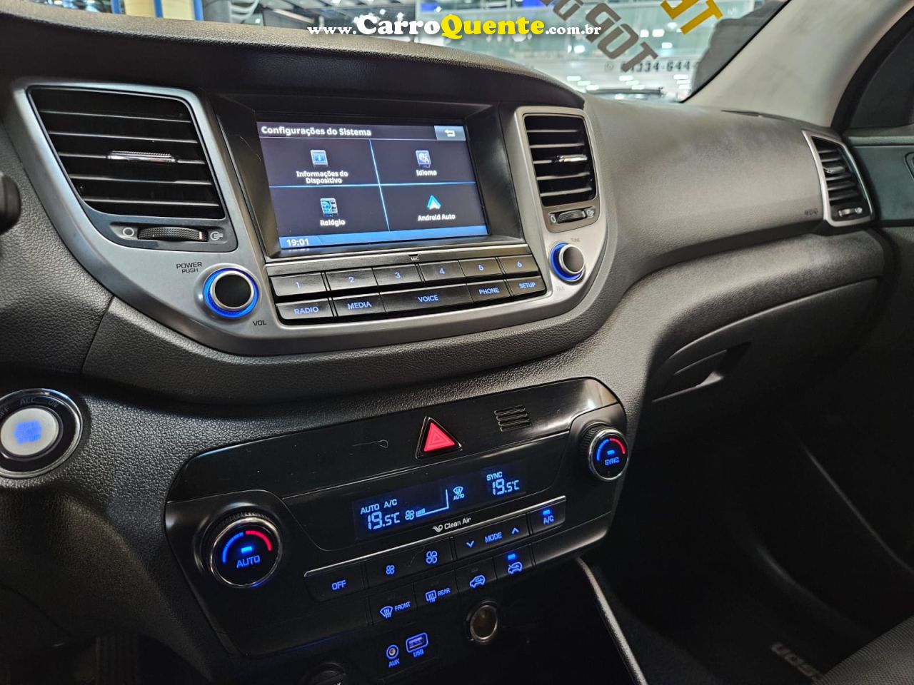 HYUNDAI TUCSON 1.6 TURBO GLS * C/ TETO SOLAR * 2018 - Loja