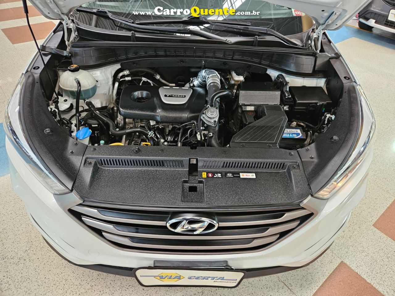HYUNDAI TUCSON 1.6 TURBO GLS * C/ TETO SOLAR * 2018 - Loja