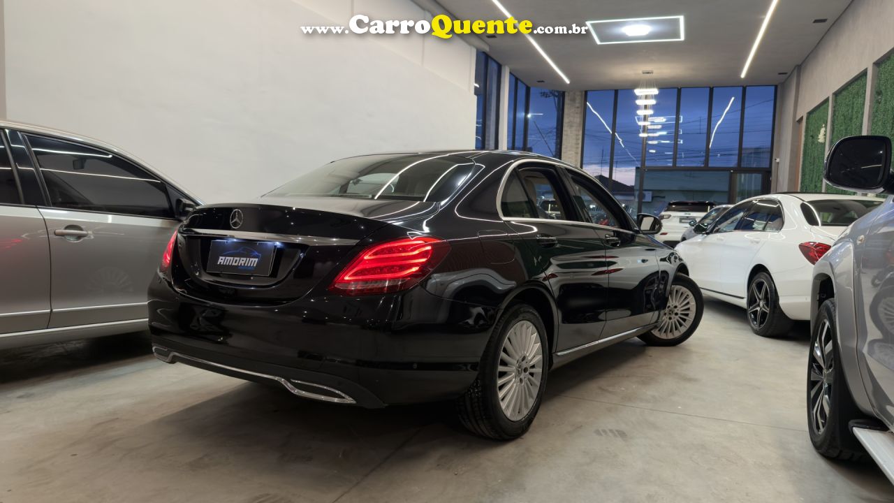 MERCEDES-BENZ   C-180 CGI EXC. 1.61.6 FLEX TB 16V  AUT.   PRETO 2018 2.0 FLEX - Loja