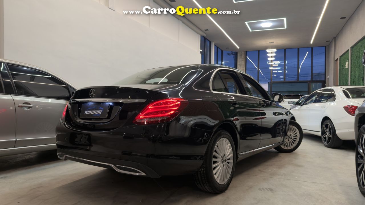 MERCEDES-BENZ   C-180 CGI EXC. 1.61.6 FLEX TB 16V  AUT.   PRETO 2018 2.0 FLEX - Loja