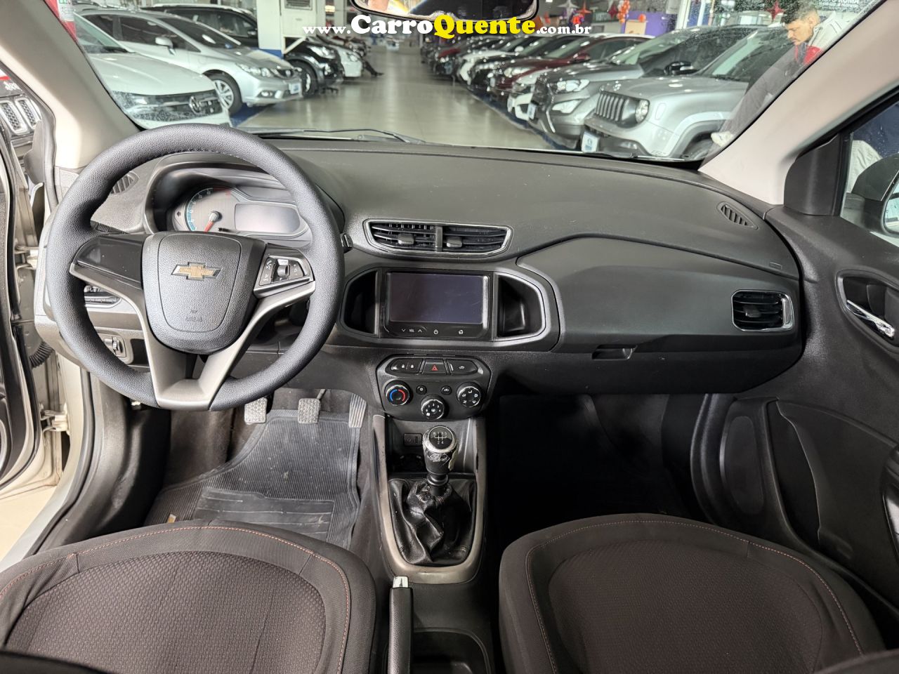 CHEVROLET   ONIX HATCH LTZ 1.4 8V FLEXPOWER 5P MEC.   PRATA 2016 1.4 FLEX - Loja