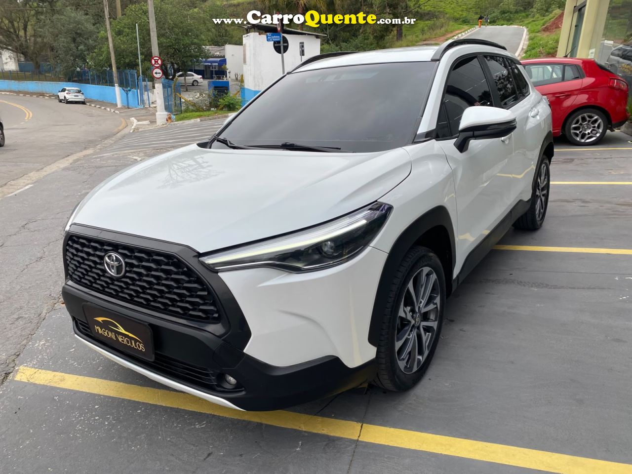 TOYOTA   COROLLA CROSS XRE 2.0 16V FLEX AUT.   BRANCO 2022 2.0 FLEX - Loja
