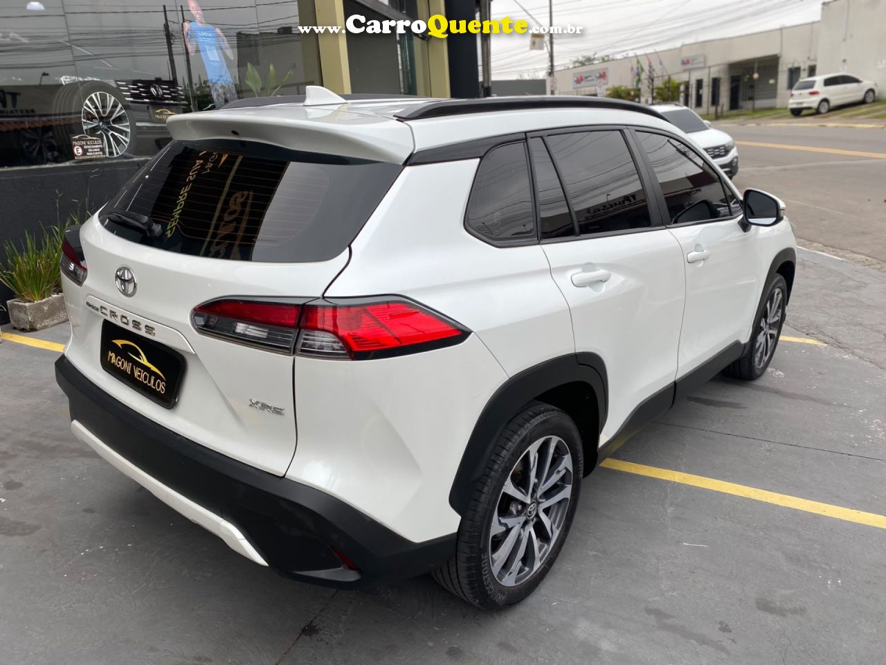 TOYOTA   COROLLA CROSS XRE 2.0 16V FLEX AUT.   BRANCO 2022 2.0 FLEX - Loja