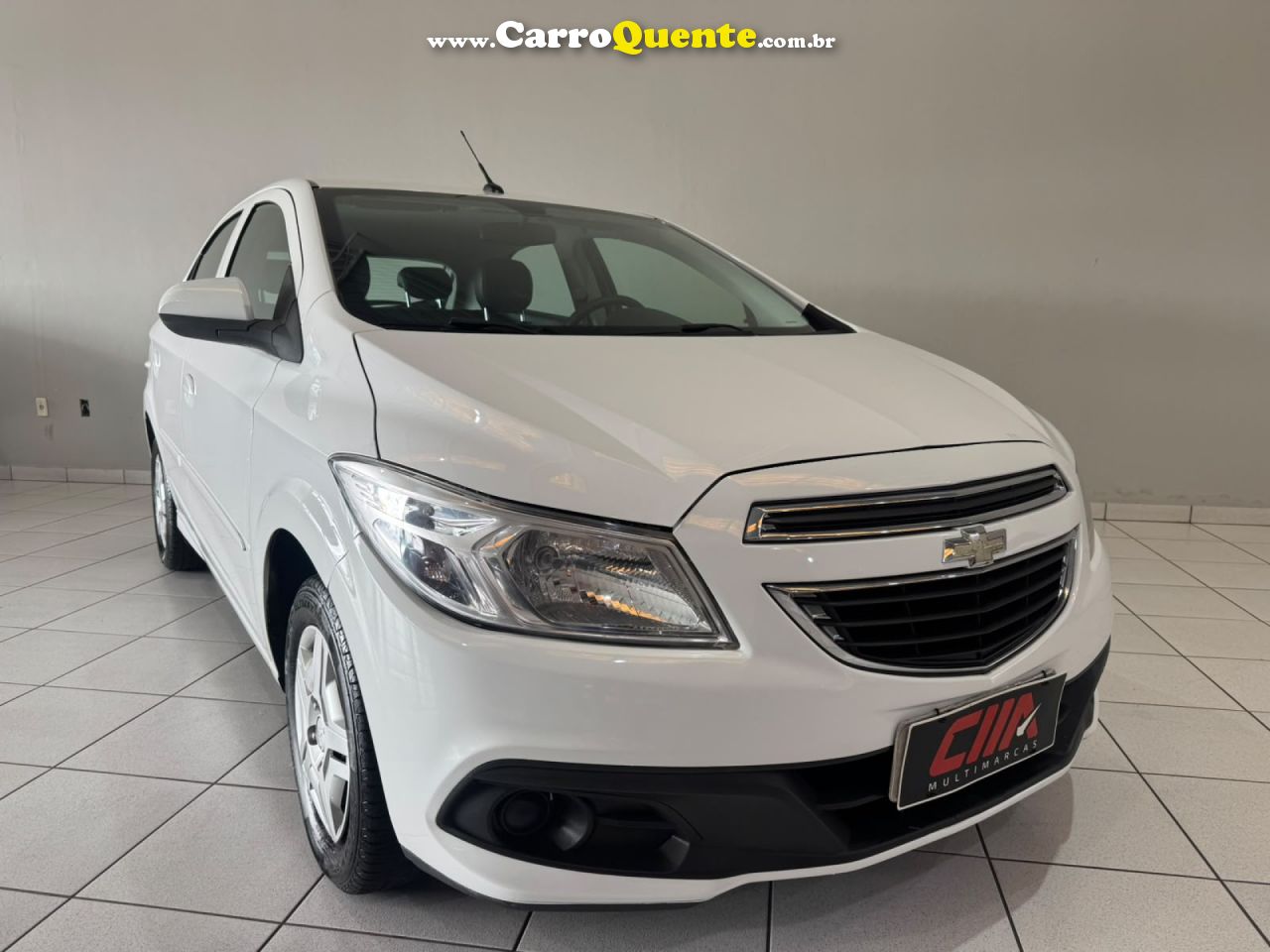 CHEVROLET   ONIX HATCH LT 1.0 8V FLEXPOWER 5P MEC.   BRANCO 2014 1.0 FLEX - Loja