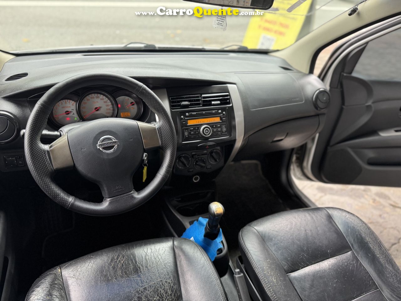 NISSAN   LIVINA S 1.6 16V FLEX FUEL MEC.   PRATA 2013 1.6 FLEX - Loja