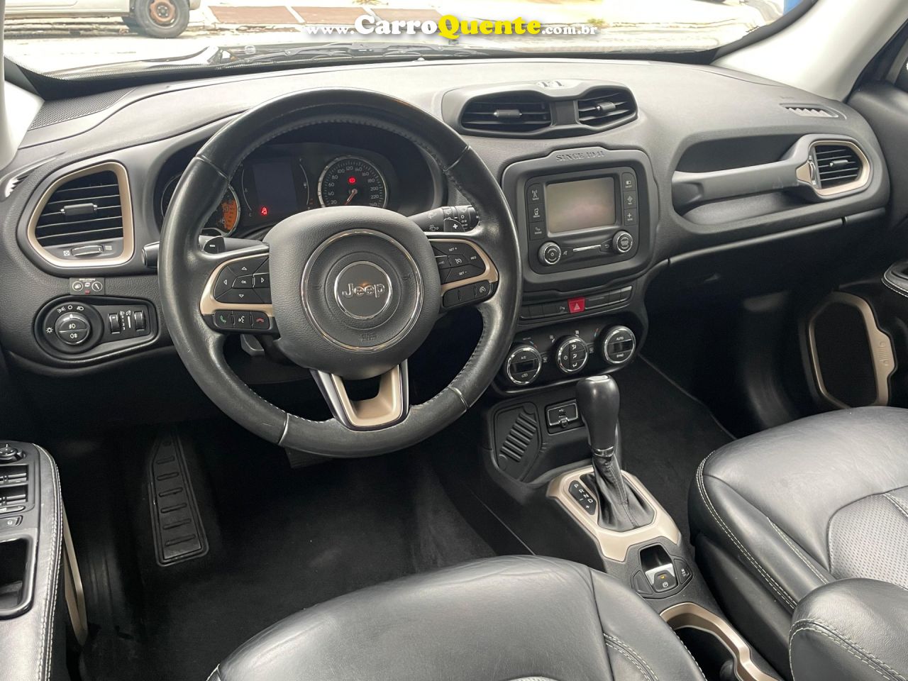 JEEP   RENEGADE LONGITUDE 1.8 4X2 FLEX 16V AUT.   PRETO 2016 1.8 FLEX - Loja