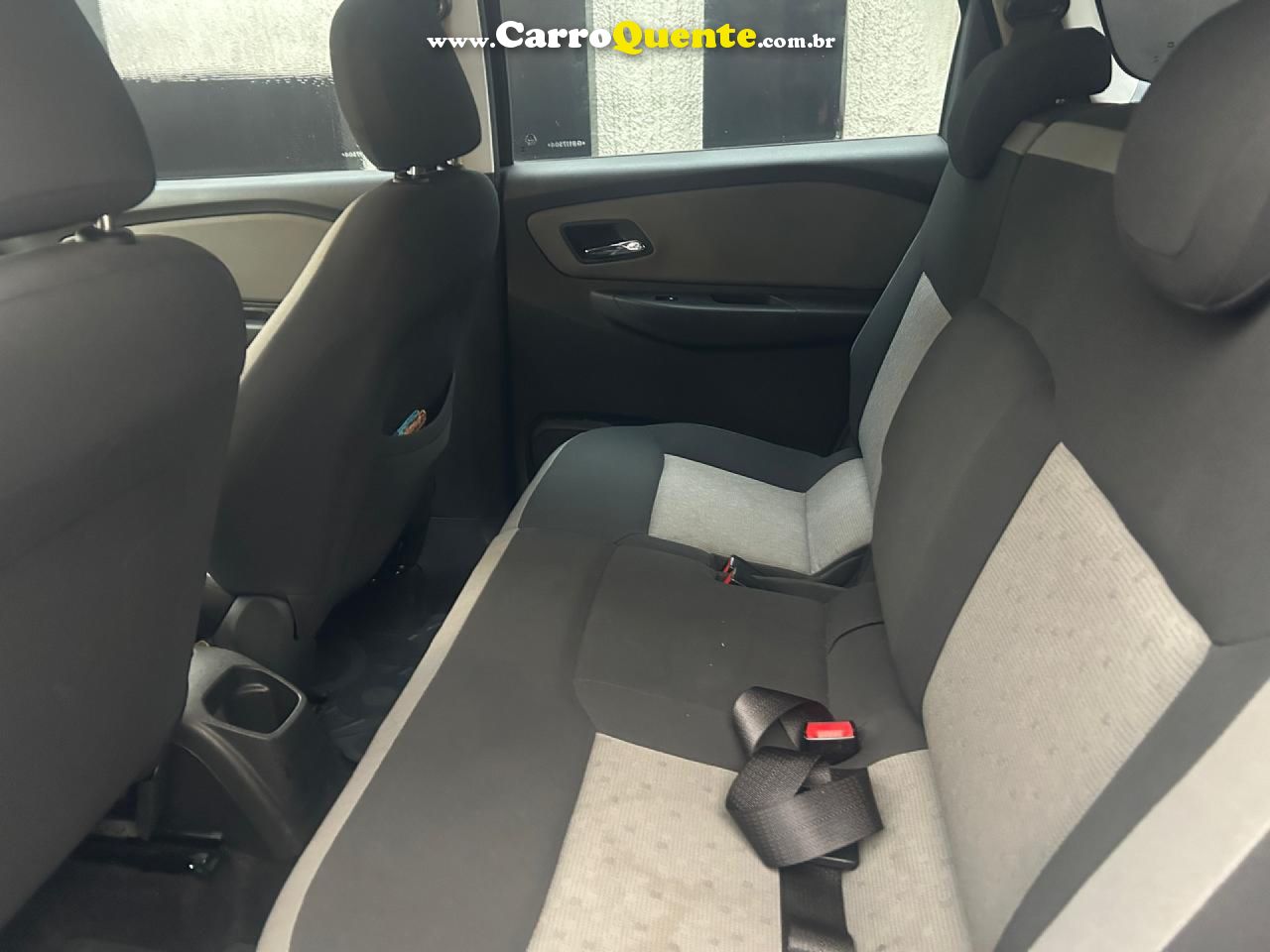 CHEVROLET   SPIN LT 1.8 8V ECONO.FLEX 5P MEC.   AZUL 2016 1.8 FLEX - Loja