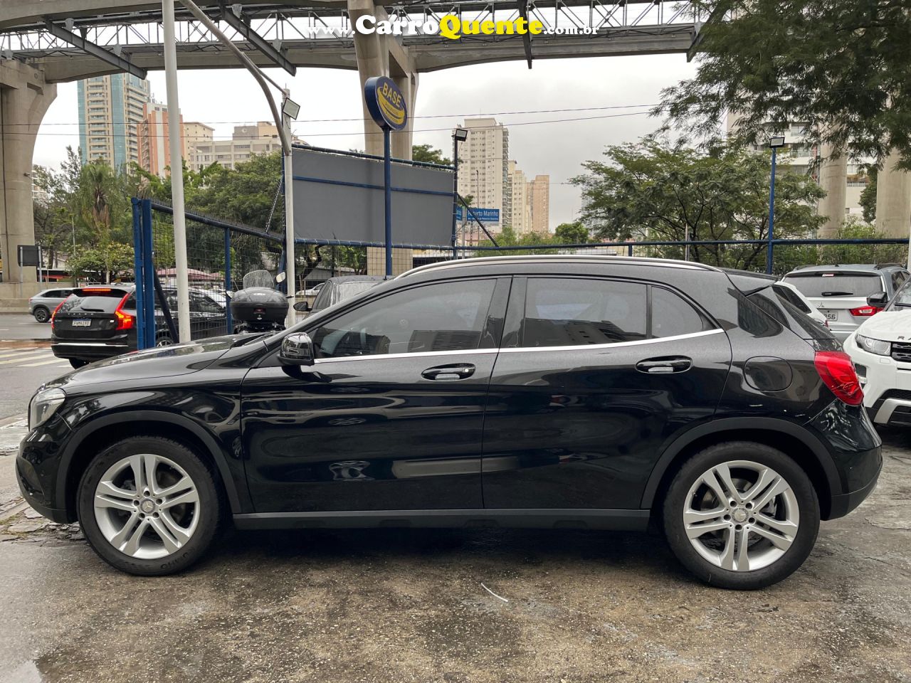 MERCEDES-BENZ   GLA 200 ADVANCE 1.61.6 TB 16V FLEX AUT.   PRETO 2017 1.6 FLEX - Loja