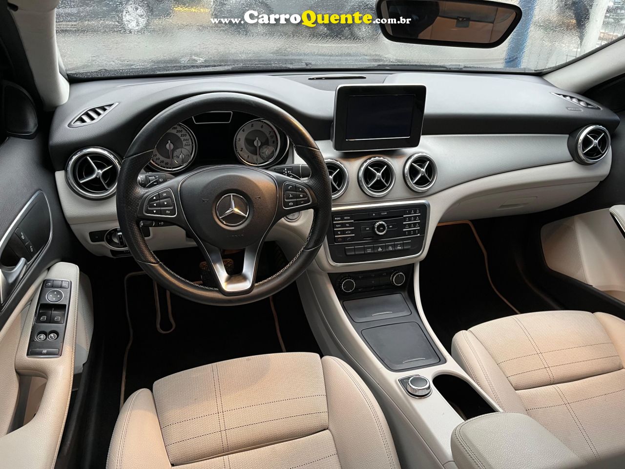 MERCEDES-BENZ   GLA 200 ADVANCE 1.61.6 TB 16V FLEX AUT.   PRETO 2017 1.6 FLEX - Loja