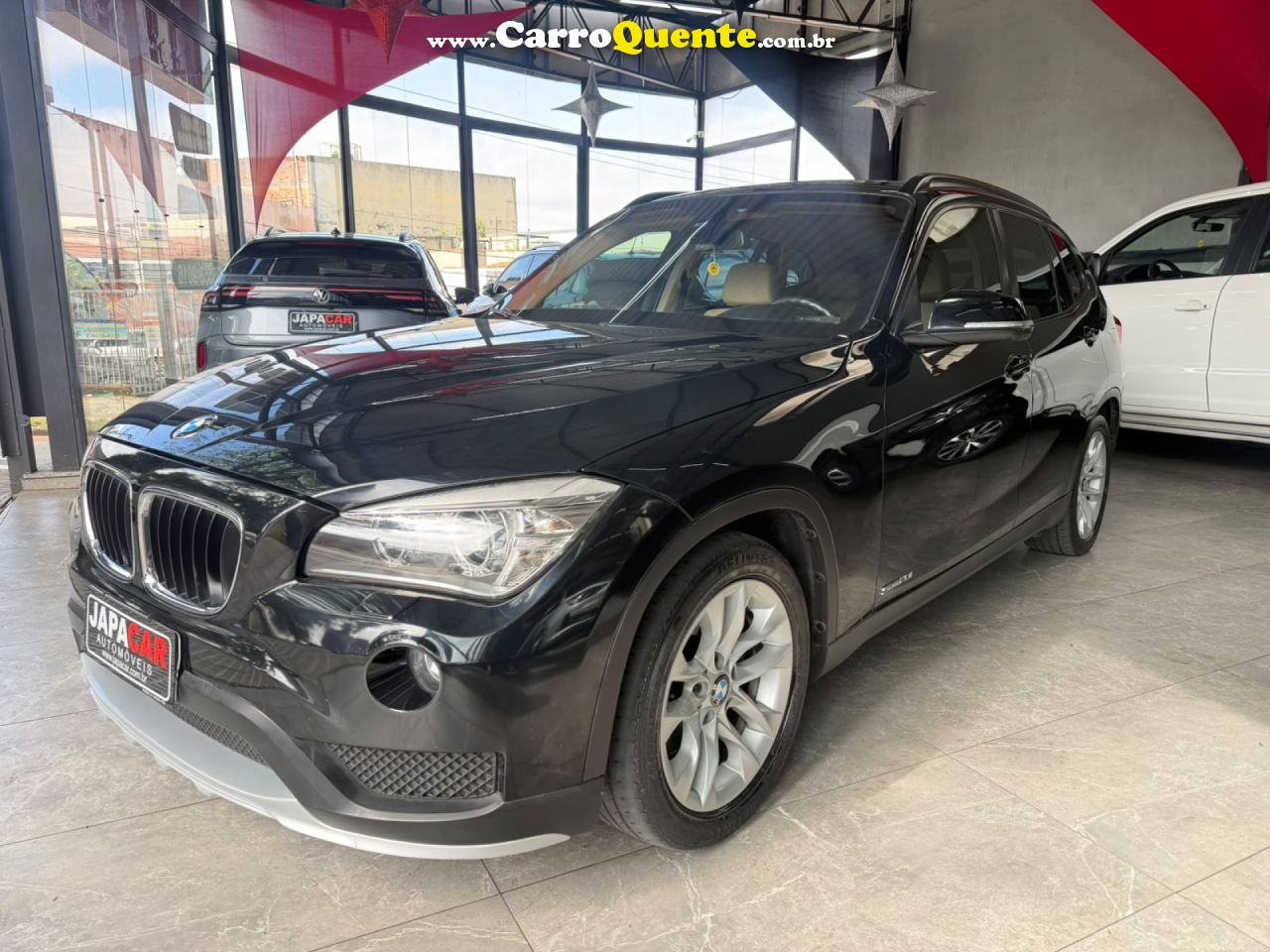 BMW   X1 SDRIVE 20I 2.02.0 TB ACTI.FLEX AUT.   PRETO 2015 2.0 GASOLINA - Loja