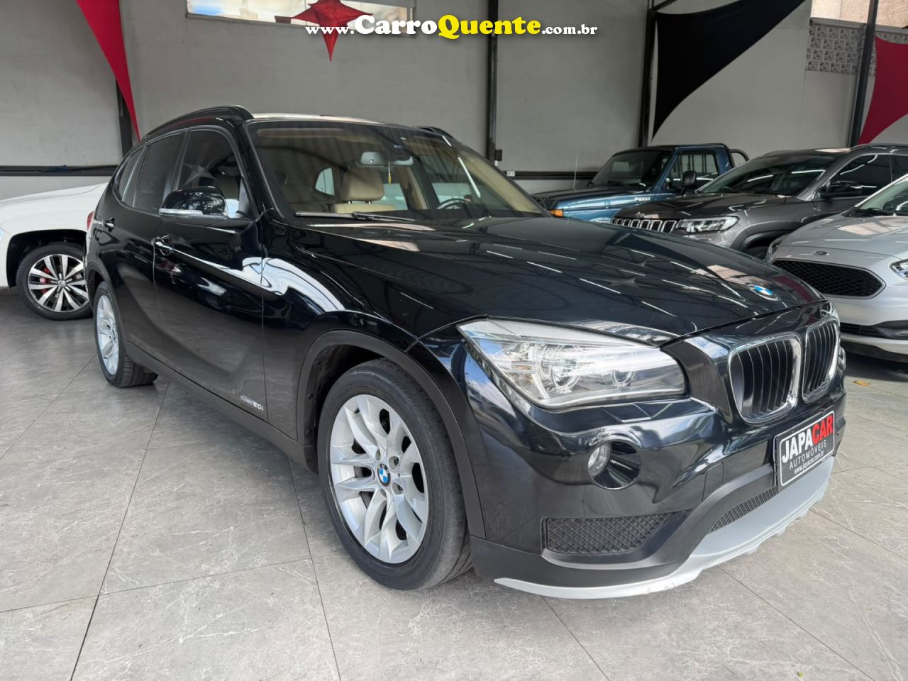 BMW   X1 SDRIVE 20I 2.02.0 TB ACTI.FLEX AUT.   PRETO 2015 2.0 GASOLINA - Loja