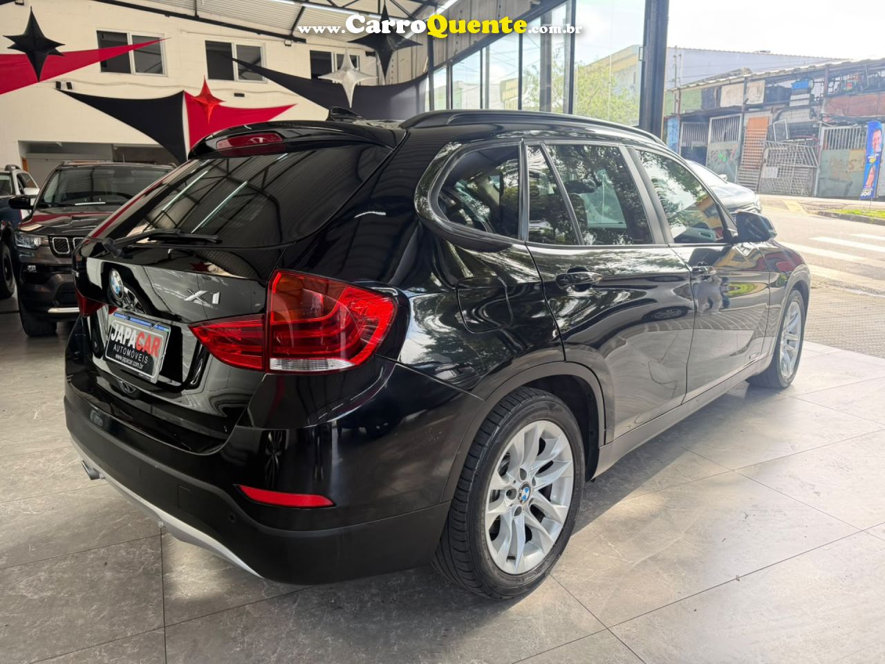 BMW   X1 SDRIVE 20I 2.02.0 TB ACTI.FLEX AUT.   PRETO 2015 2.0 GASOLINA - Loja