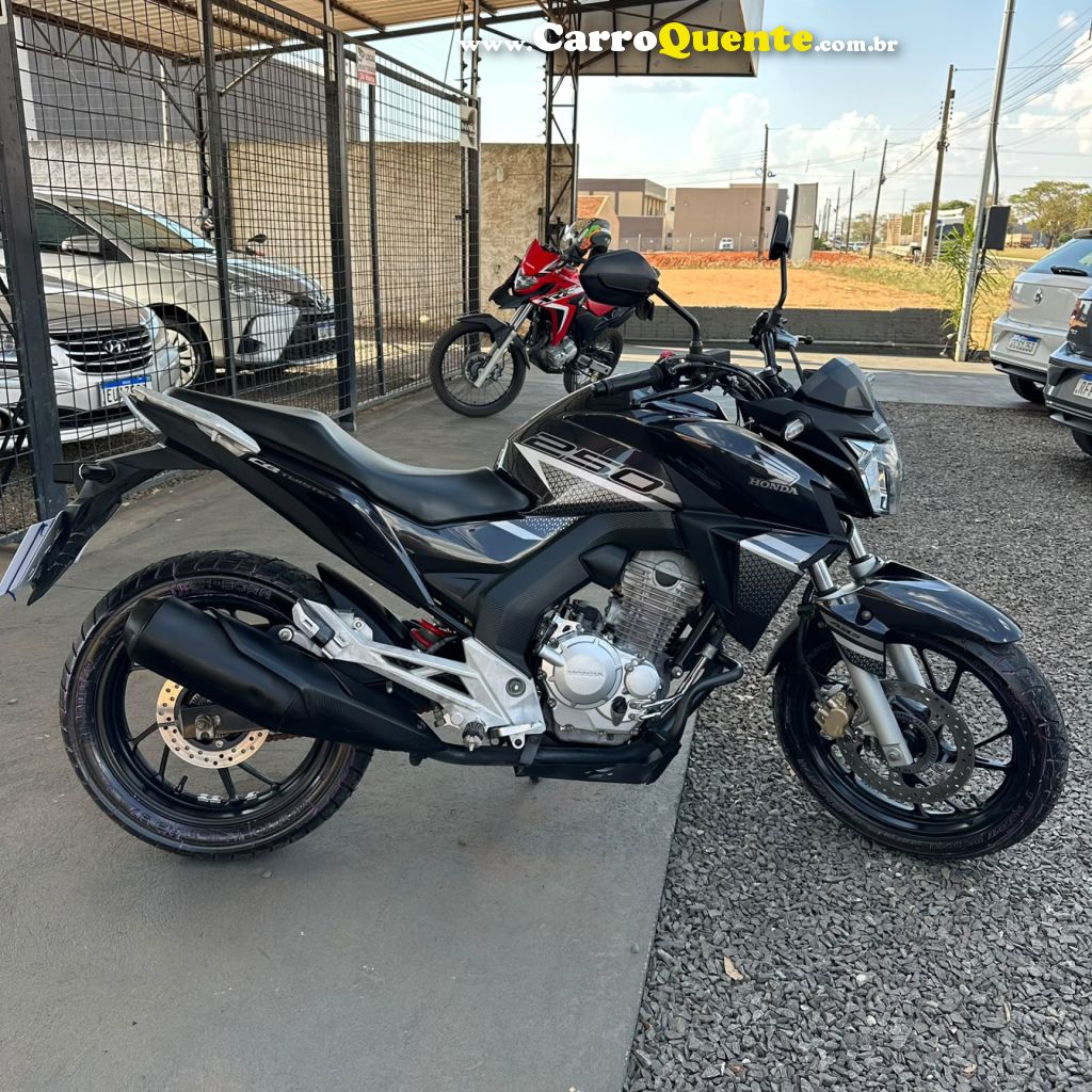 HONDA   CB TWISTERFLEXONE 250CC   CINZA 2022 250 GASOLINA - Loja