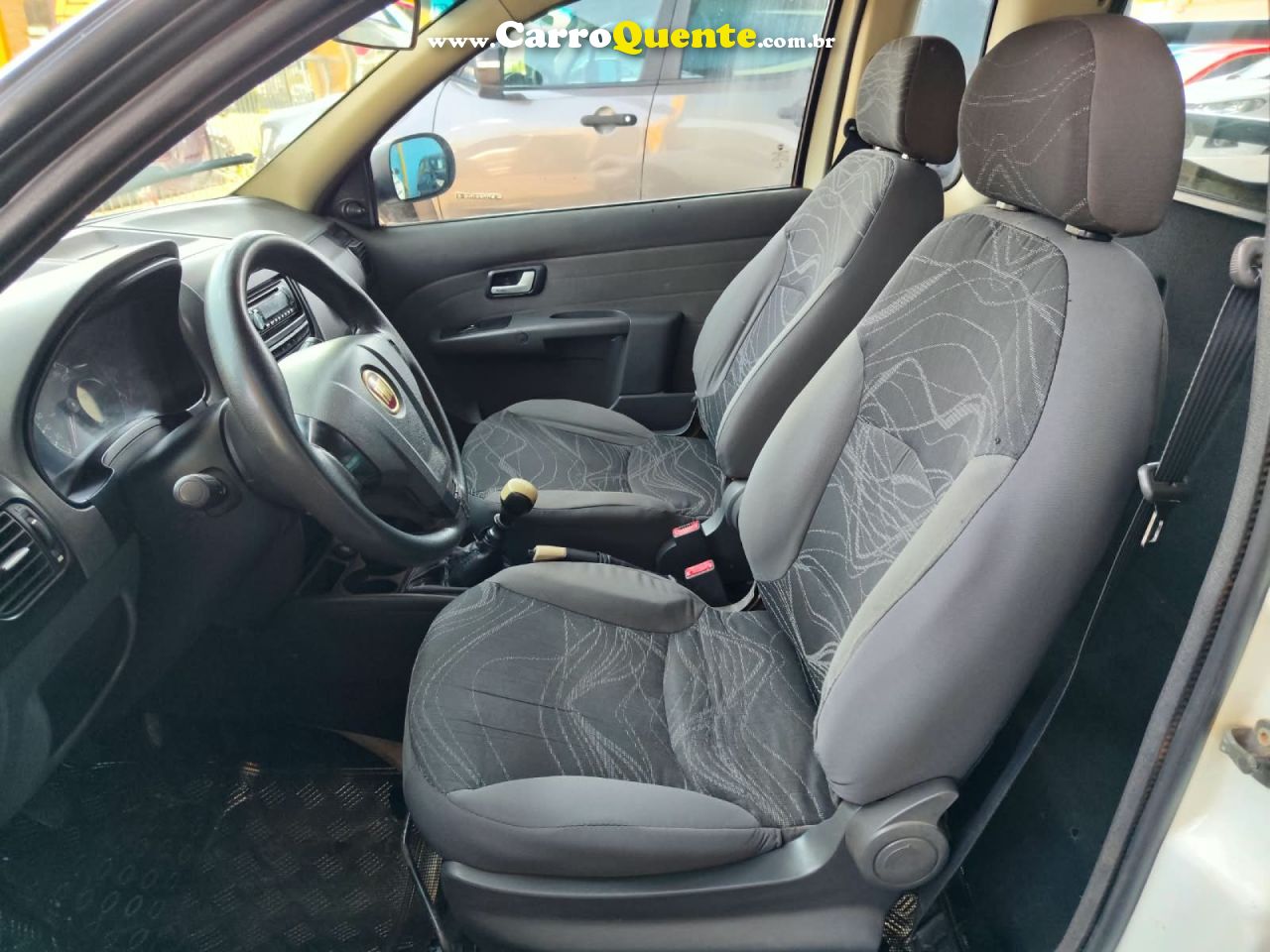 FIAT   STRADA WORKING CE   BRANCO 2012 1.4 FLEX - Loja