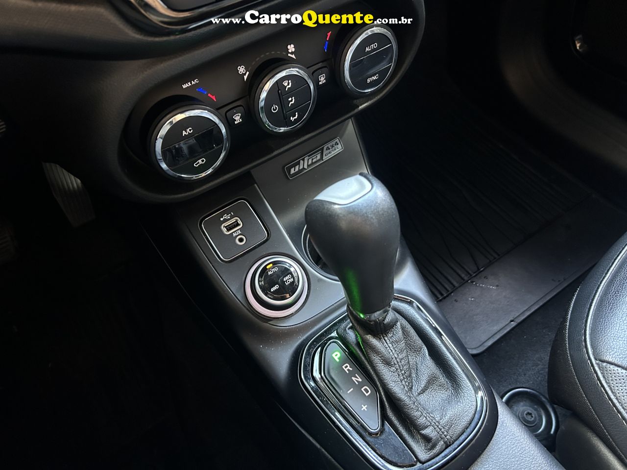 FIAT   TORO ULTRA 2.0 16V 4X4 DIESEL AUT.   PRETO 2020 2.0 DIESEL - Loja