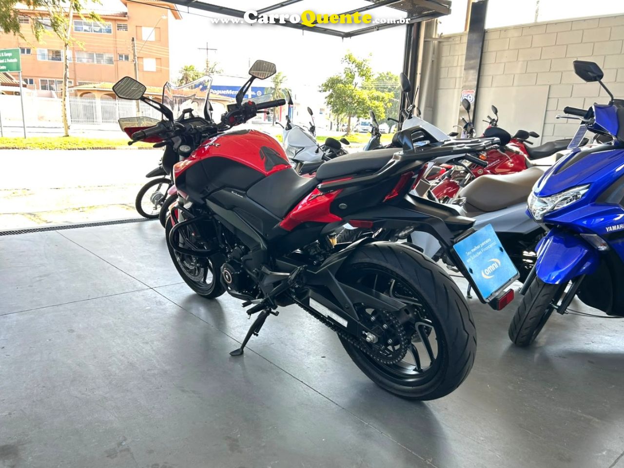 BAJAJ - DOMINAR 400 2026 Gasolina Manual - Loja