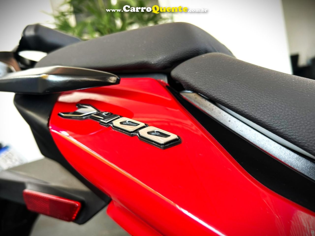 BAJAJ - DOMINAR 400 2026 Gasolina Manual - Loja