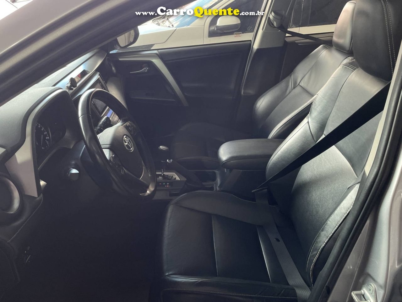 TOYOTA RAV4 2.0 TOP 4X2 16V 2017 - Loja