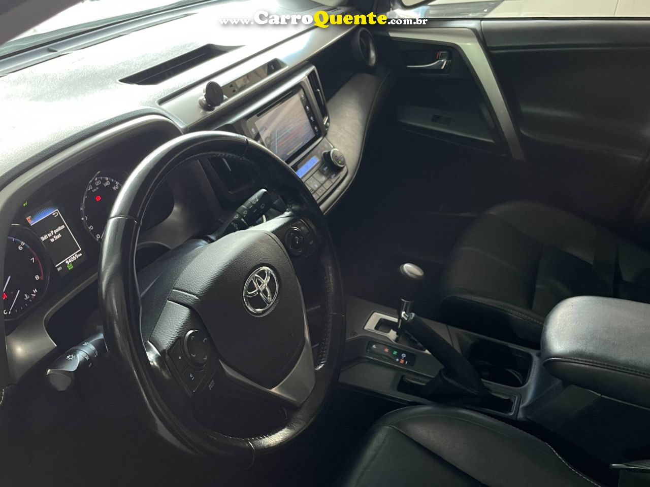 TOYOTA RAV4 2.0 TOP 4X2 16V 2017 - Loja
