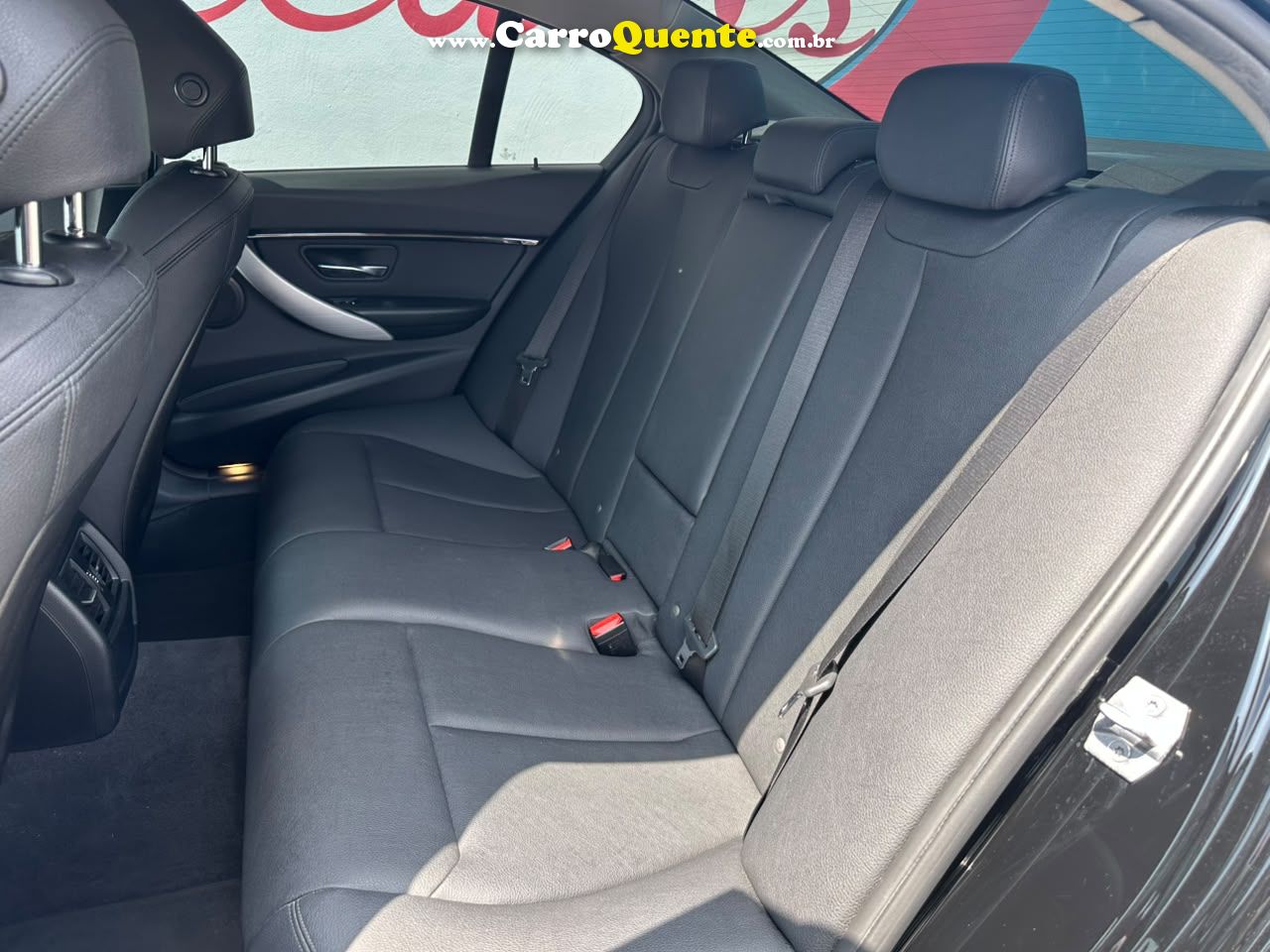 BMW 320i 2.0 16V TURBO ACTIVE 2017 - Loja