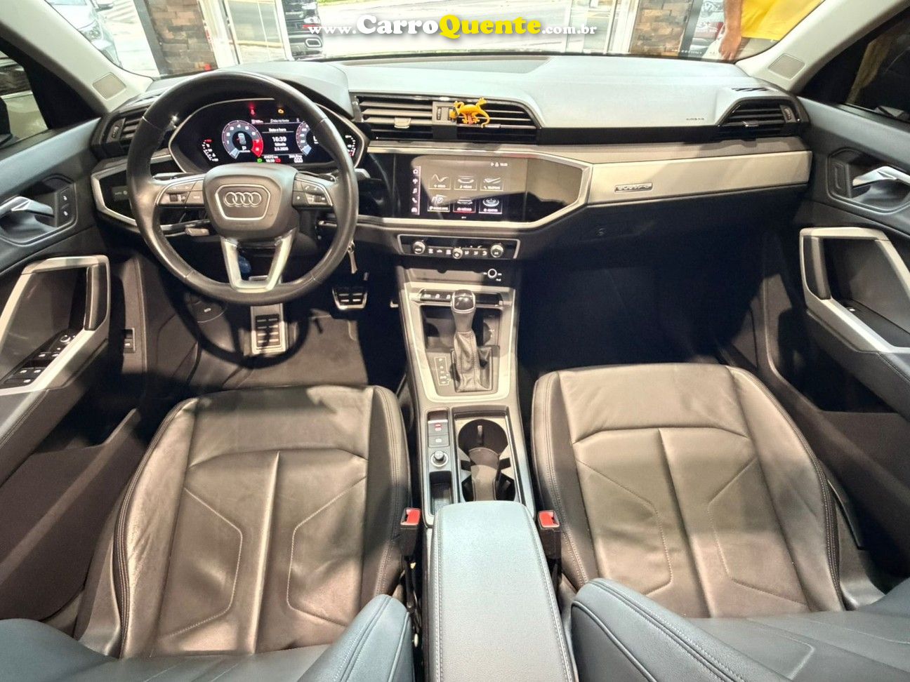 AUDI Q3 2022 - Loja