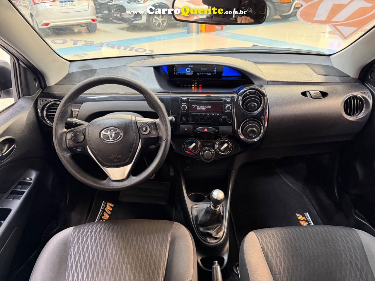 TOYOTA ETIOS 1.5 XS SEDAN 16V 2017 - Loja