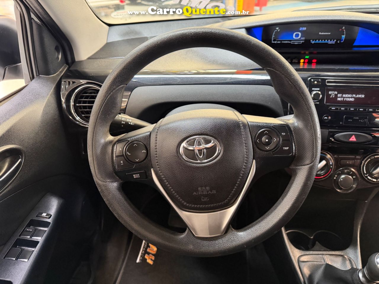 TOYOTA ETIOS 1.5 XS SEDAN 16V 2017 - Loja