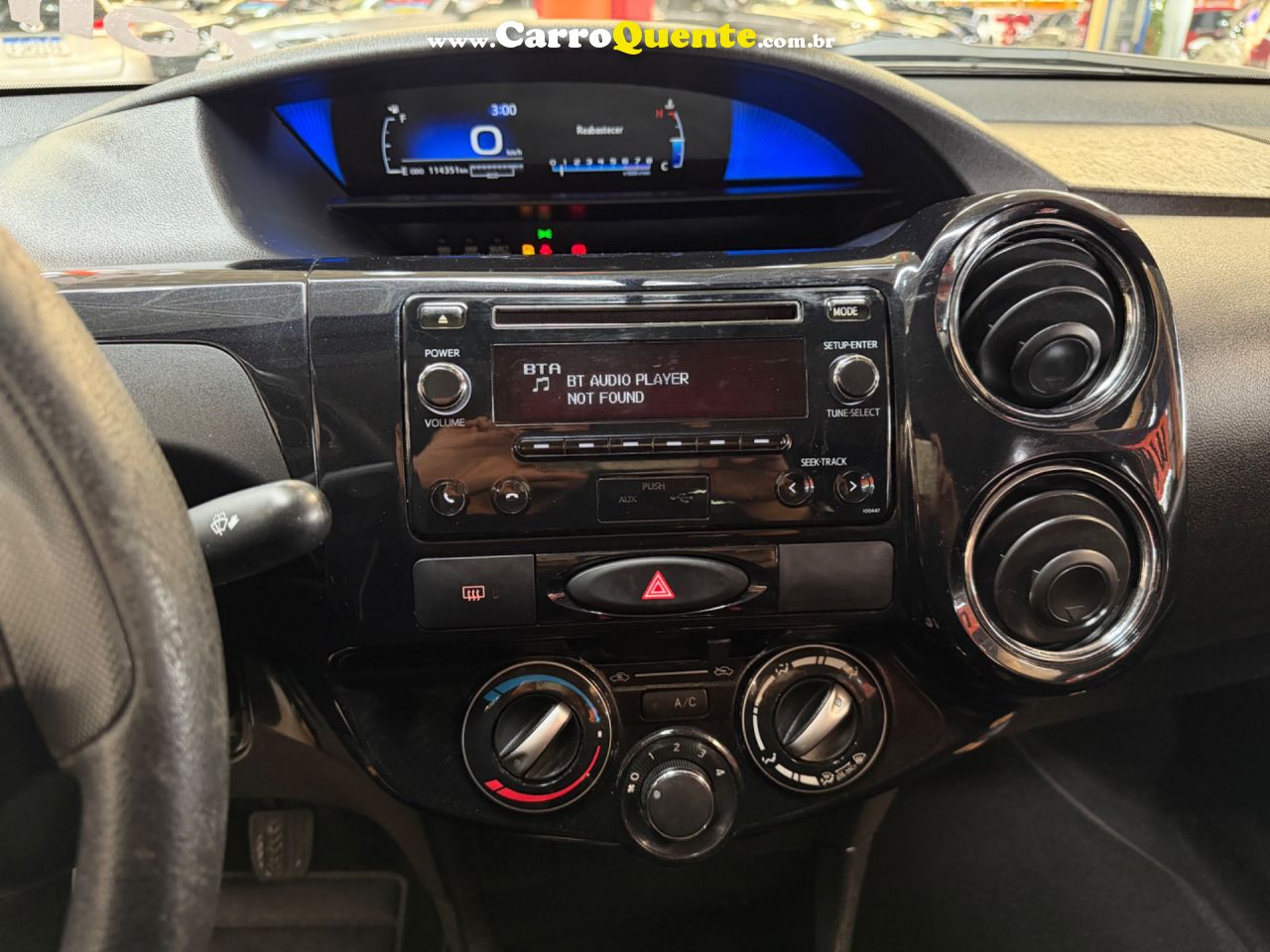 TOYOTA ETIOS 1.5 XS SEDAN 16V 2017 - Loja