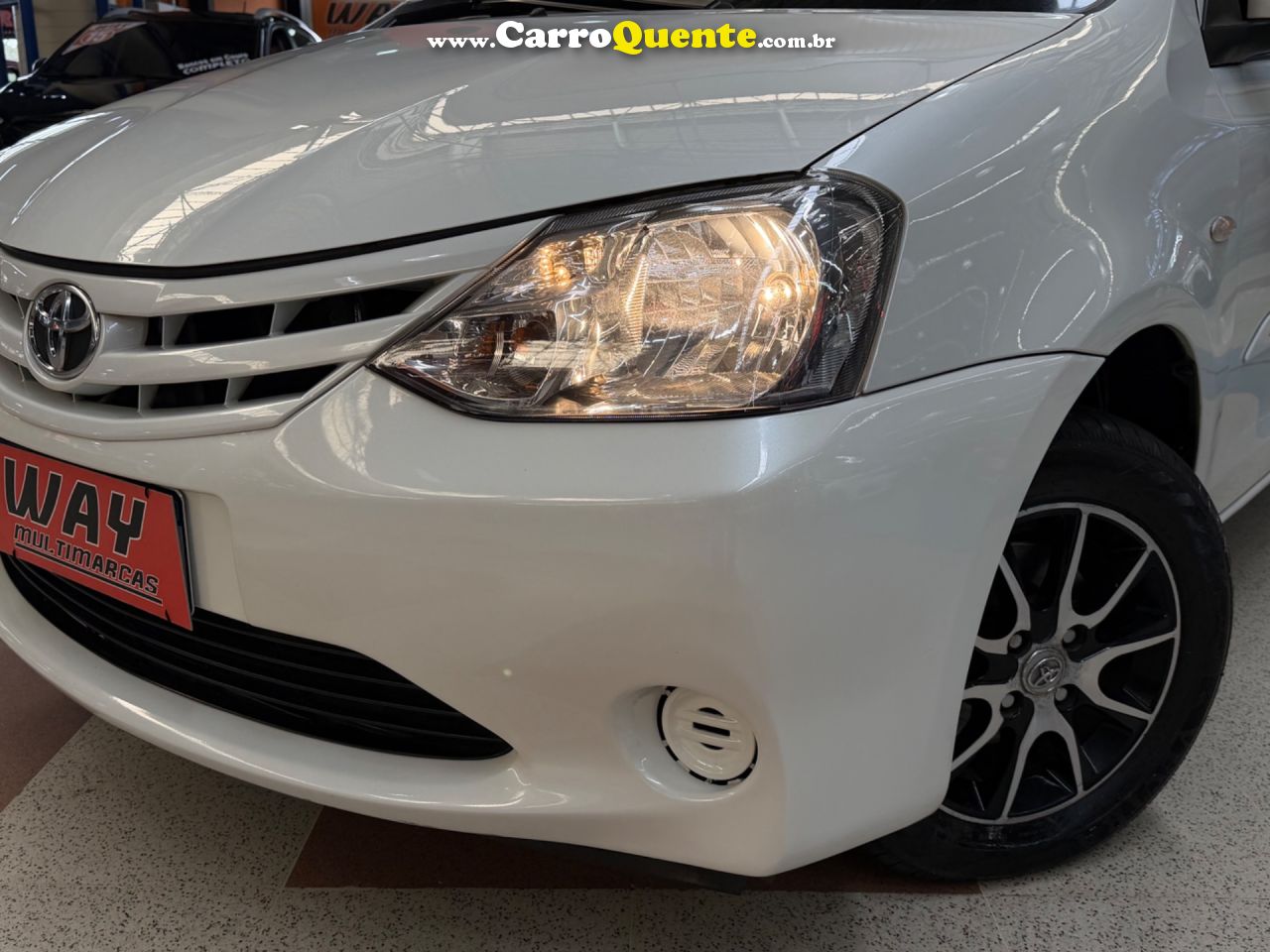 TOYOTA ETIOS 1.5 XS SEDAN 16V 2017 - Loja