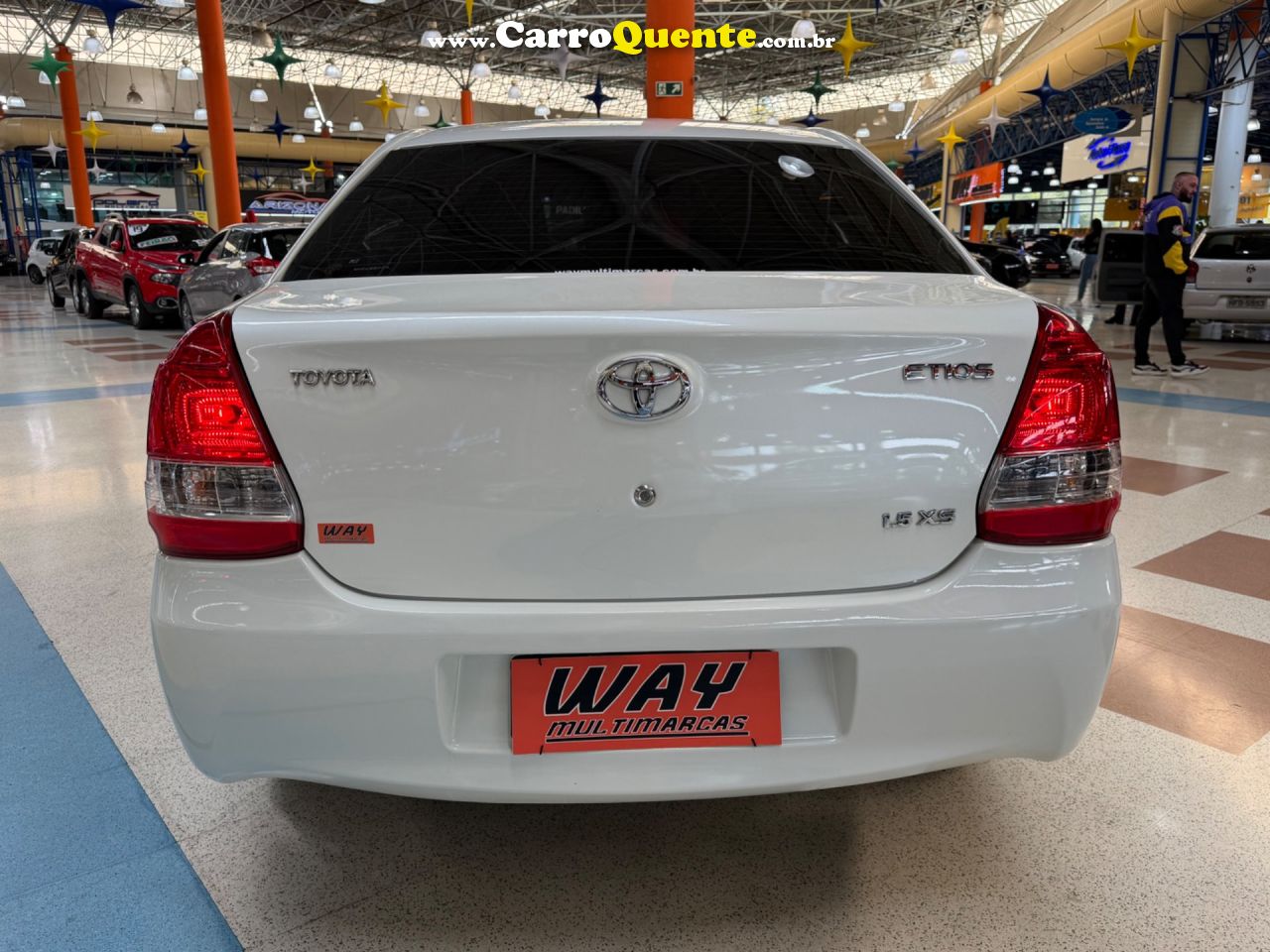 TOYOTA ETIOS 1.5 XS SEDAN 16V 2017 - Loja