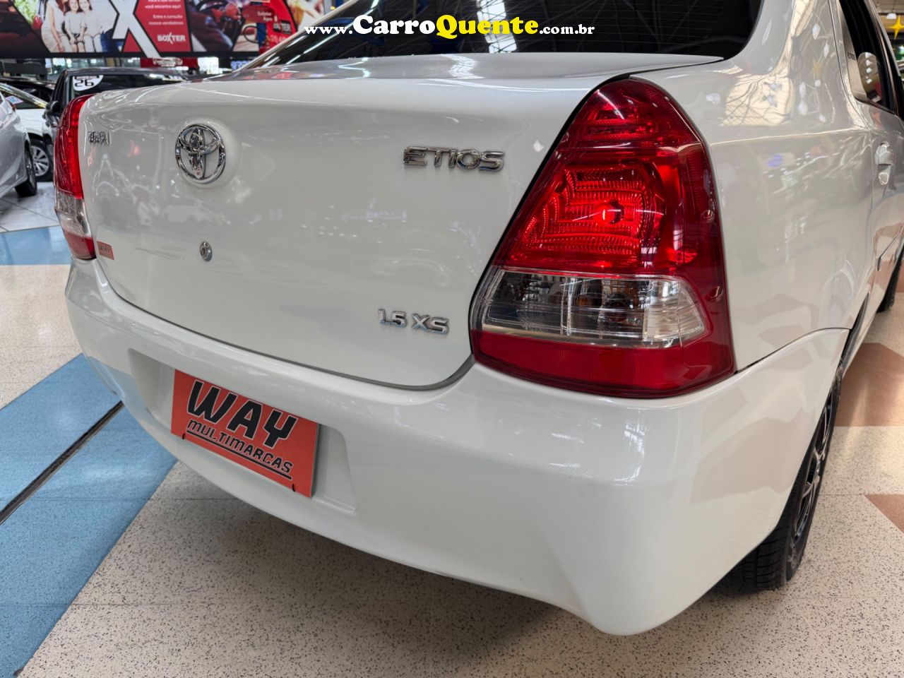 TOYOTA ETIOS 1.5 XS SEDAN 16V 2017 - Loja