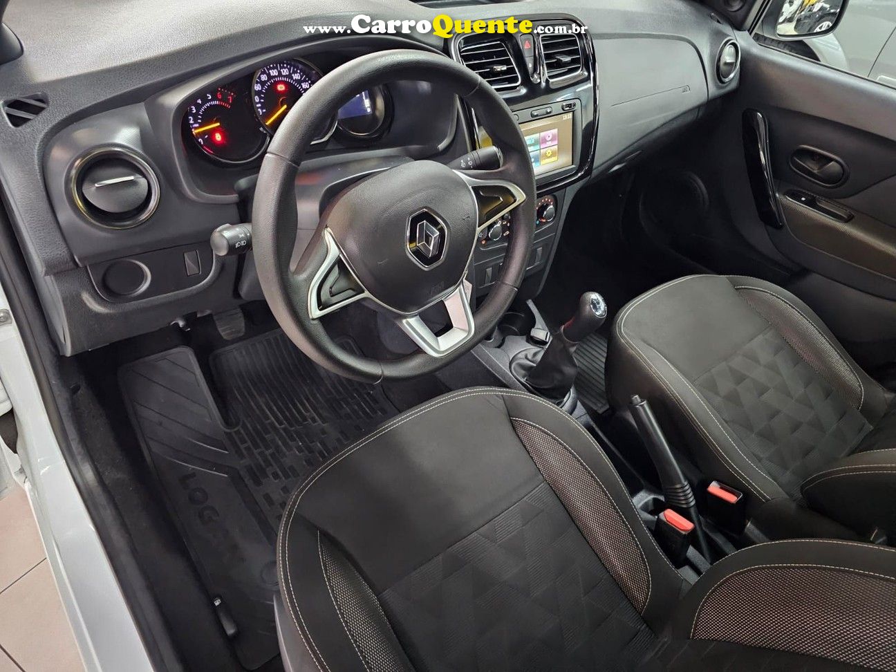 RENAULT LOGAN 1.0 12V SCE ZEN 2024 - Loja