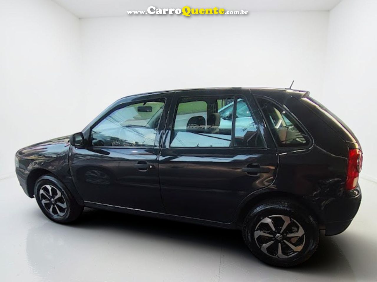 VOLKSWAGEN 2013 - Loja