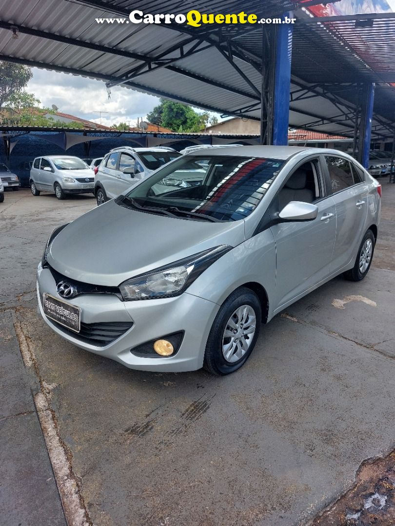 HYUNDAI HB20S 1.6 COMFORT PLUS 16V 2015 - Loja