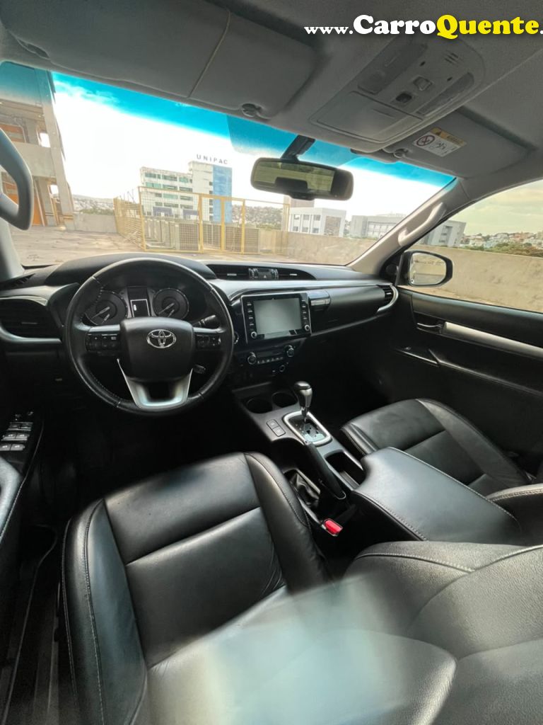 TOYOTA   HILUX CD SRV 4X4 2.8 TDI DIESEL AUT.   CINZA 2021 2.8 DIESEL - Loja