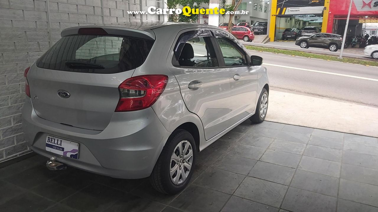 FORD   KA 1.0 SESE PLUS TIVCT FLEX 5P   PRATA 2015 1.0 FLEX - Loja