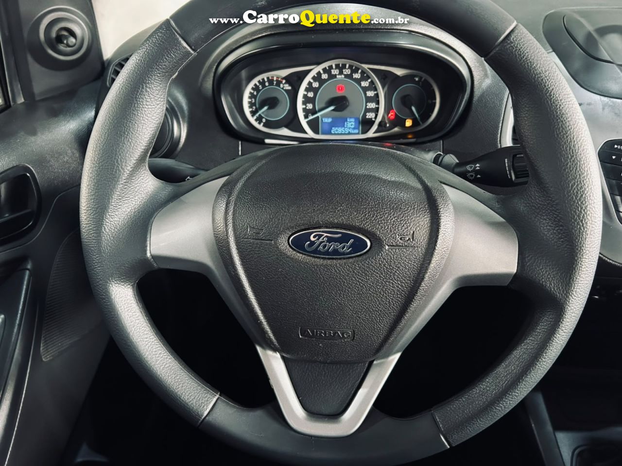 FORD   KA 1.0 SESE PLUS TIVCT FLEX 5P   PRATA 2016 1.0 FLEX - Loja