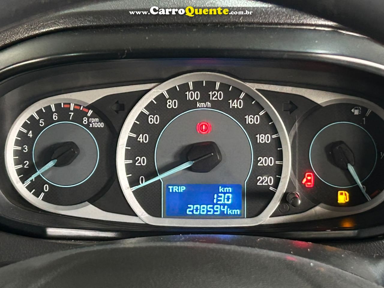 FORD   KA 1.0 SESE PLUS TIVCT FLEX 5P   PRATA 2016 1.0 FLEX - Loja