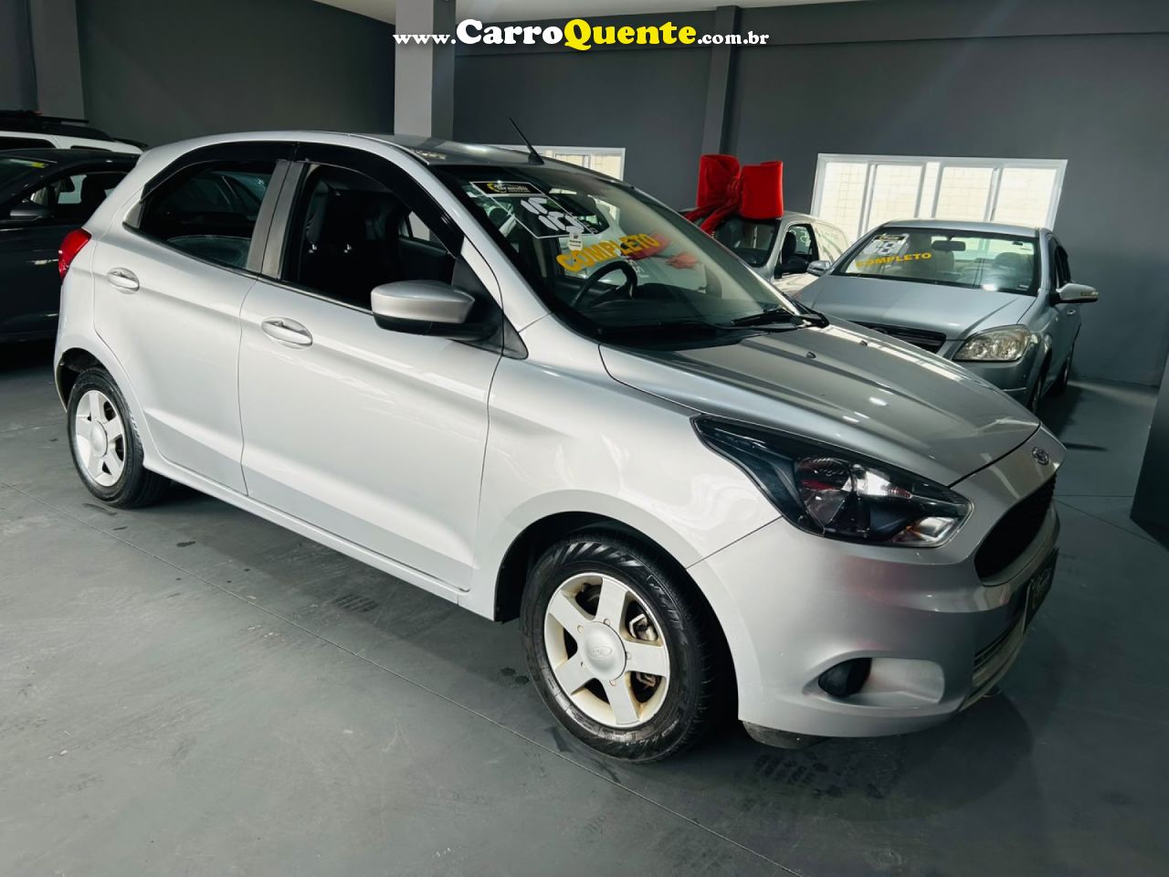 FORD   KA 1.0 SESE PLUS TIVCT FLEX 5P   PRATA 2016 1.0 FLEX - Loja