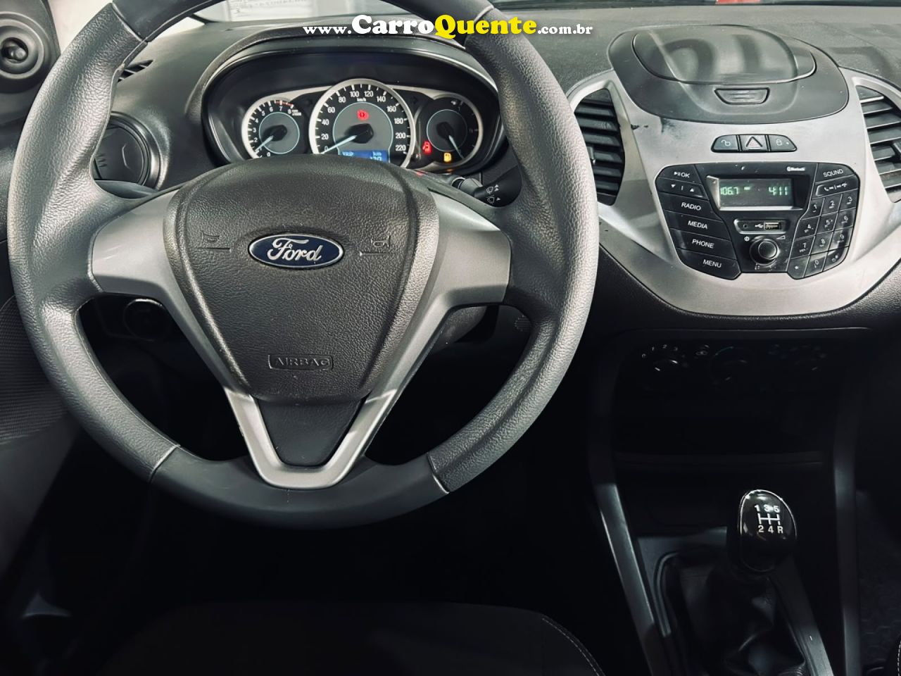 FORD   KA 1.0 SESE PLUS TIVCT FLEX 5P   PRATA 2016 1.0 FLEX - Loja
